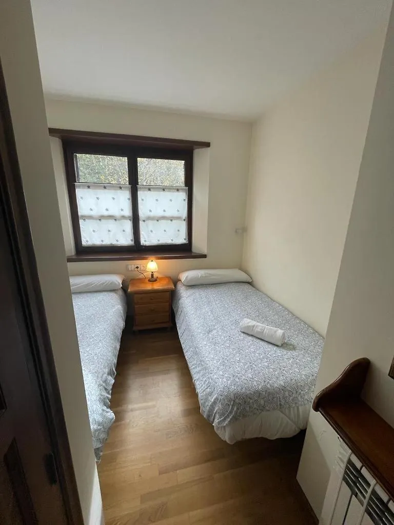 Bonito Apartamento Incles By Renttarter 0*,