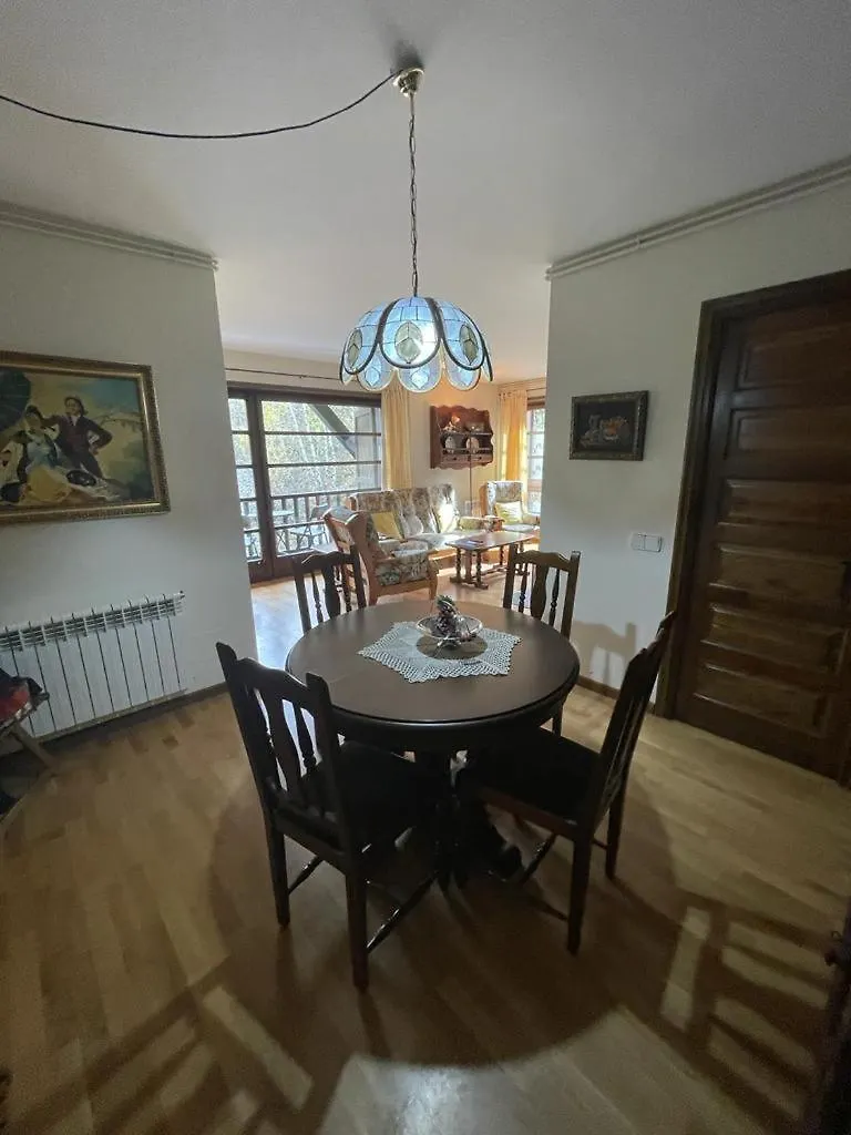 Bonito Apartamento Incles By Renttarter 0*,